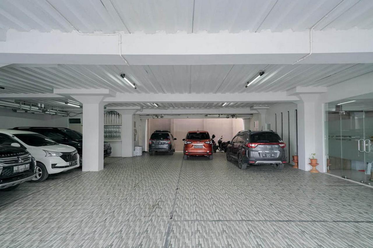 Urbanview Hotel Bari Syariah Palembang By Reddoorz Palimbão Exterior foto