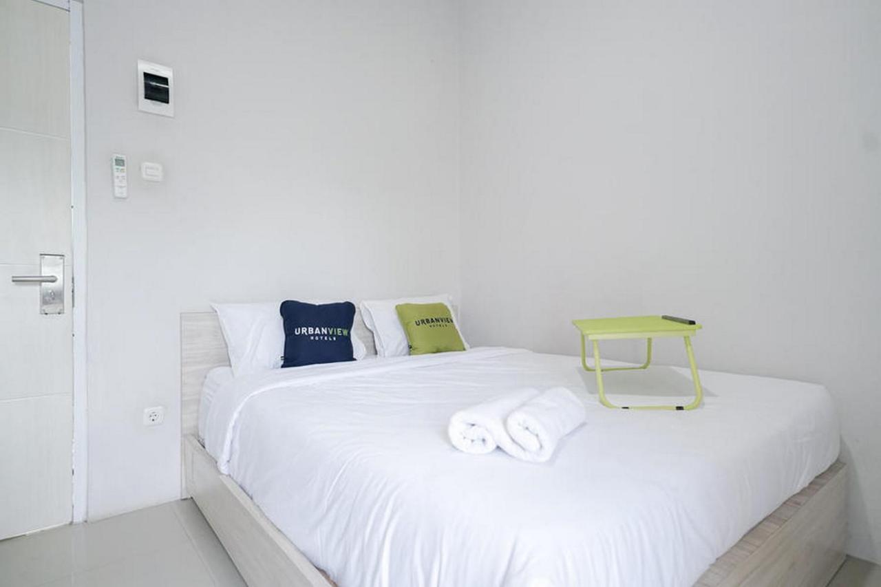 Urbanview Hotel Bari Syariah Palembang By Reddoorz Palimbão Exterior foto