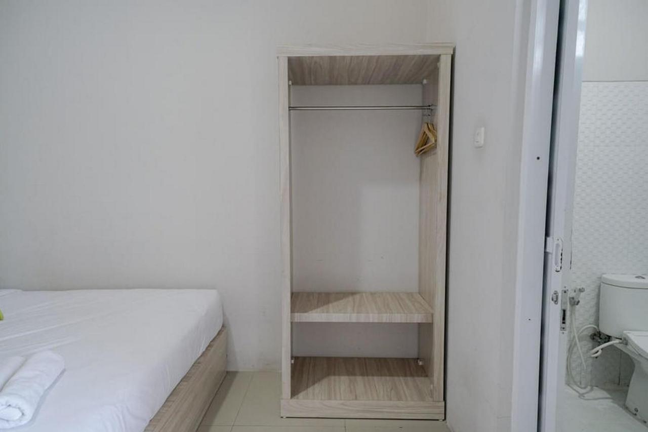 Urbanview Hotel Bari Syariah Palembang By Reddoorz Palimbão Exterior foto