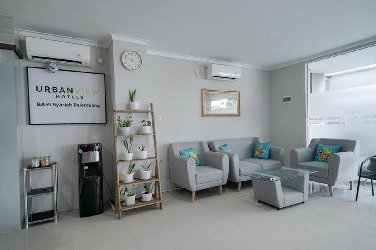 Urbanview Hotel Bari Syariah Palembang By Reddoorz Palimbão Exterior foto